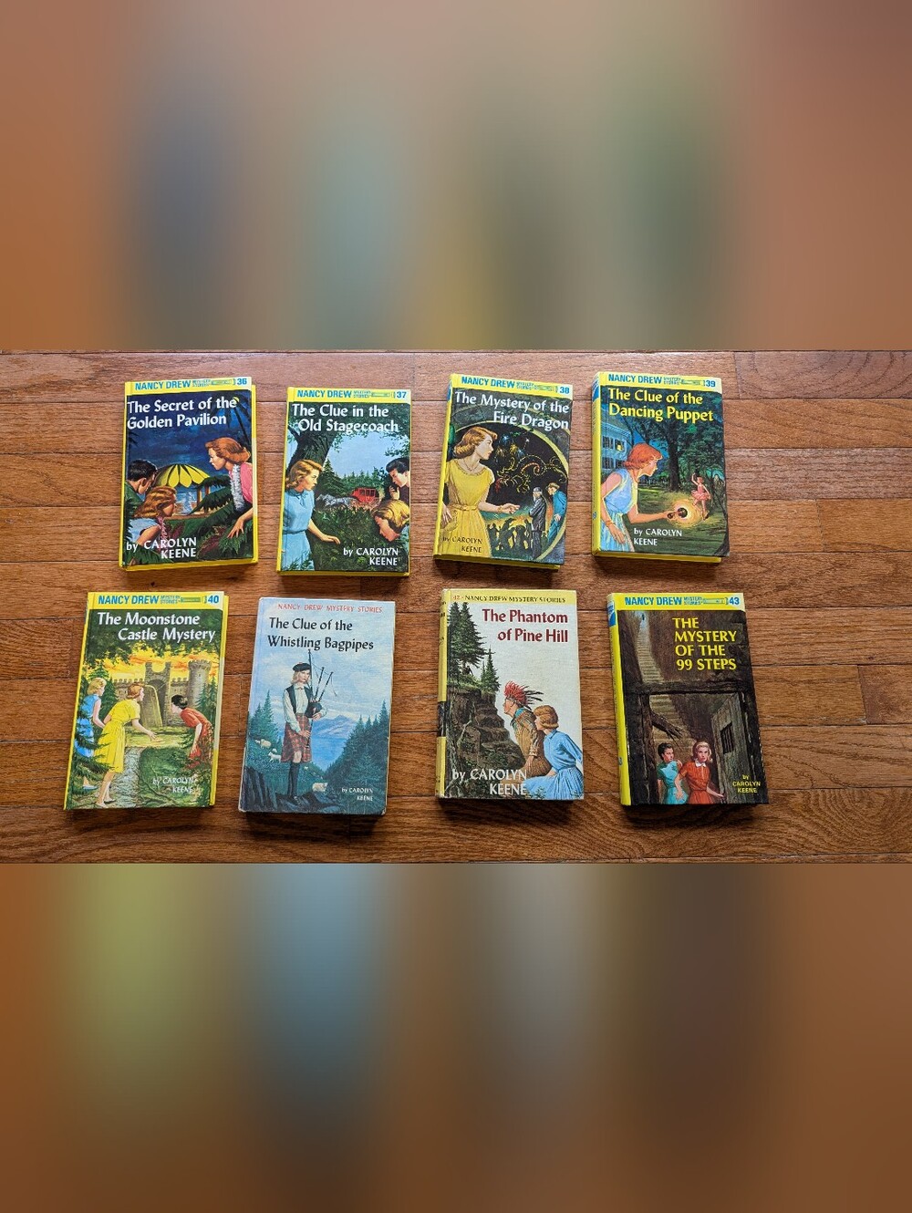 Vintage Nancy Drew Mystery Books - Picture 4 of 5